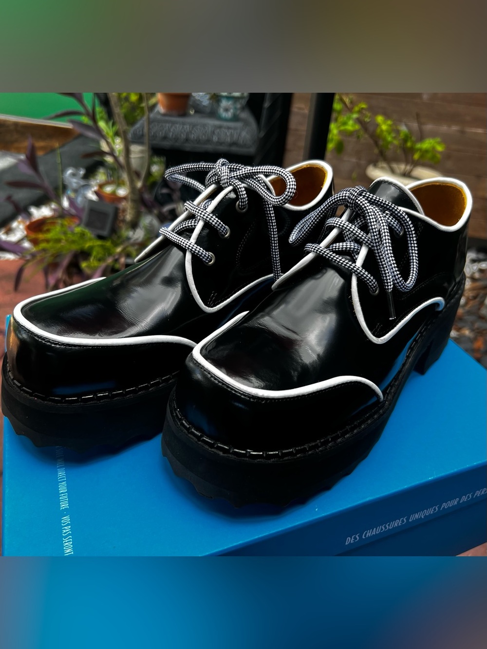 NIB John Fluevog YRSA Black/White Gloss Leather Platform Shoe Women’s 9.5 fits 9